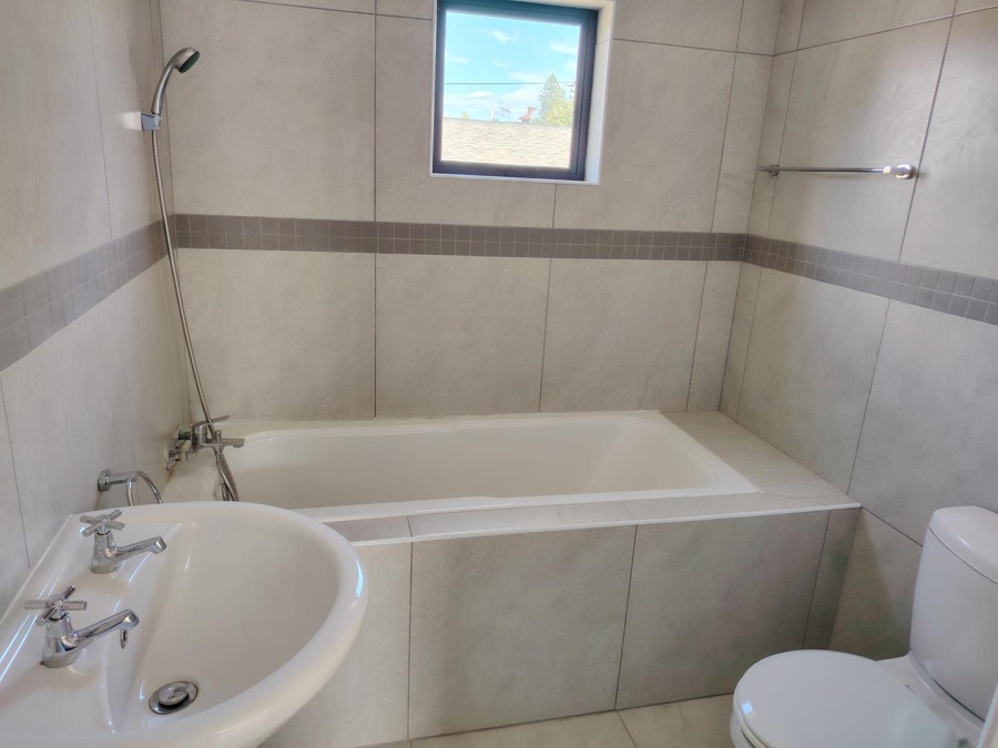 To Let 2 Bedroom Property for Rent in Durbanville Western Cape
